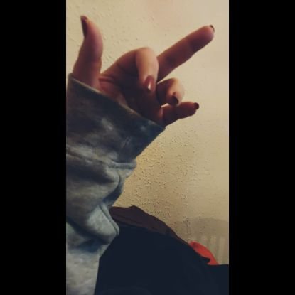 Estoy aquí principalmente para quejarme sobre mi vida. A veces me pongo intensita.
No tengo filtros, no te tomes al pie de la letra todo lo que escribo😉