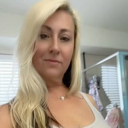MelissaNich844's profile picture. just wanna be happy 💓💓📬