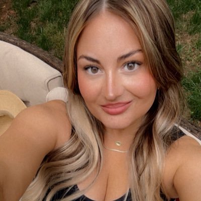 stinawithak's profile picture. Wife & Mom first, Mirrorball second