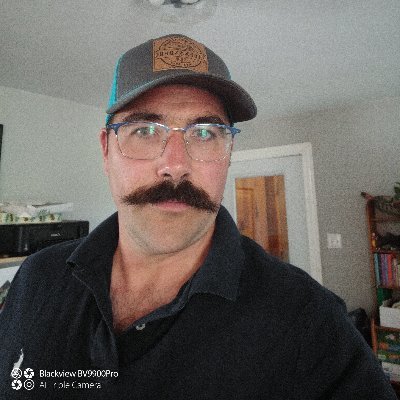 BestyJohn's profile picture. Cash flo surfer