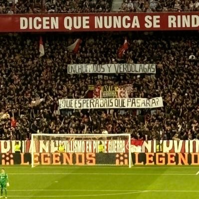 Orgulloso de ser sevillista,en las buenas y en las malas ⚽️❤️⚽️ ,no me gusta perder ni en los amistosos.Hasta los cojones del Barcelona y del Madrid