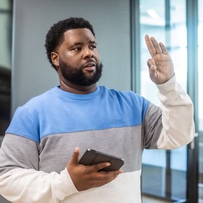 ⚒️I help you Launch & Scale Multiple 6 Figure Courses 👨🏫Build Funnels that Convert like Crazy! 👨💻 👇🏾 let's Build your Empire