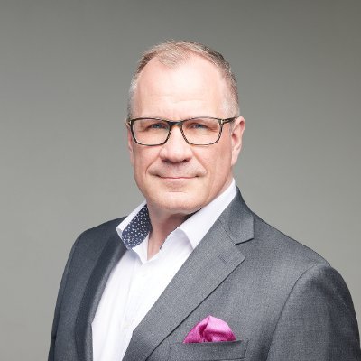 HaroldSimons's profile picture. Decades of experience in spearheading transformative change initiatives, I stand at the forefront of driving strategic evolution across diverse sectors.