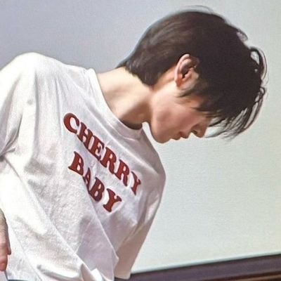 whifflesimple's profile picture. 