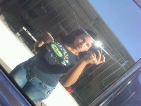 laura_vdd's profile picture. SOLO TIENES QUE SEGUIRRRME:$