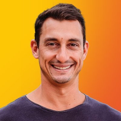 Macro Trader and Investor in #Crypto #Bitcoin &
#RealEstate (NFA) The Investor Accelerator. Report and Education: https://t.co/aH9eakea5t 300k+ YouTube
