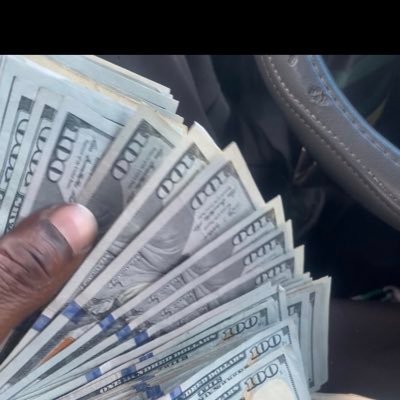 C.E.O/Artist/Producer/Entrepreneur {RICKIBANDZ} https://t.co/etVCfFcAJy #SStarRBandz §