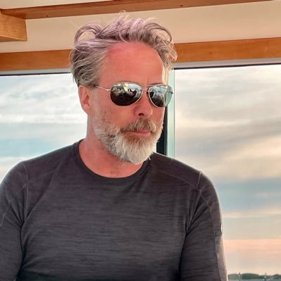 JohnHanzl's profile picture. Author of action/adventure thrillers. Former Diving Safety Officer for New England Aquarium. Tech diving, robotics, rebreathers, space, animals, exercise, life.