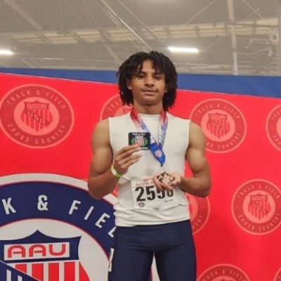 Judson High School C/O 28 | 14 y/o | All American track
100: 11.06 | 200: 22.05 | 40: 4.48
154 5'9 1/2