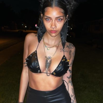 jexelxxx's profile picture. IG@brujaxjesel🖤