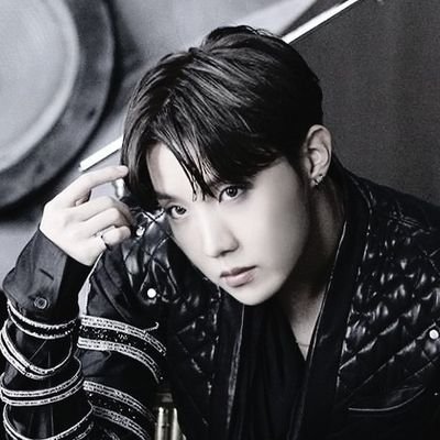 𝐰𝐡𝐞𝐧 𝐲𝐨𝐮 𝐠𝐮𝐲𝐬 𝐟𝐞𝐞𝐥 𝐬𝐚𝐝, 𝐣𝐮𝐬𝐭 𝐥𝐨𝐨𝐤 𝐮𝐩 𝐚𝐭 𝐭𝐡𝐞 𝐬𝐤𝐲, 𝐰𝐞 𝐚𝐫𝐞 𝐮𝐧𝐝𝐞𝐫𝐧𝐞𝐚𝐭𝐡 𝐭𝐡𝐞 𝐬𝐚𝐦𝐞 𝐬𝐤𝐲.
⟭⟬