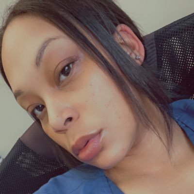 RuthN__'s profile picture. 🦋