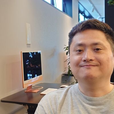 You Tubeでゲーム配信を、している。9000hihiです。プレイするゲームは、fps.tps全般です。現在、プレイしてるのは、pubgです。超絶下手くそですが、雑談メインに、配信しています。宜しくお願い致します。応援、支援も、お願いします。