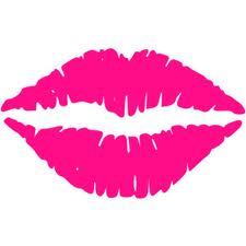 Travel Makeup Artist based in NC, specializing in bridal and commercial work.