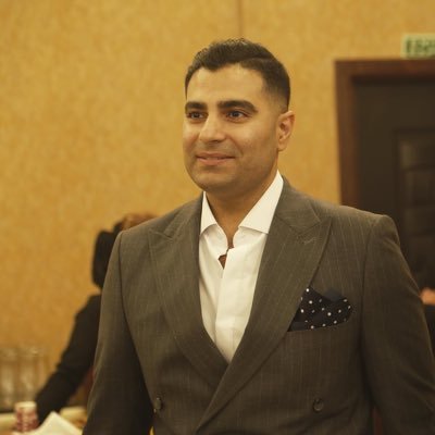 تحليل گر مالي و سرمايه گذاري، پژوهشگر 🇮🇷 در حال آموزش ...