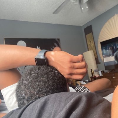 AU22ad's profile picture. 