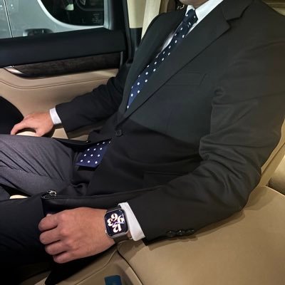 888unten's profile picture. どうしようもない社長運転手。日々クソ社長のパワハラと戦うギャンブル中毒者です。絶対社長を超えるから、その過程を共有していきまーす👍