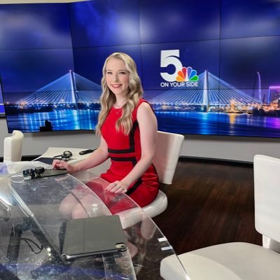 @ksdknews Reporter/MSJ/Sunday Anchor @Mizzou alumna. #STL born & raised. Frmr WHO 13, NBC 15 Reporter/Anchor. RTs and Likes ≠ endorsements.