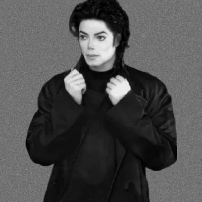 FAN ACCOUNT #Thriller40 #MichaelMovie Em Breve.