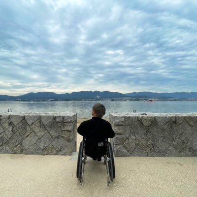 頸髄損傷c6b1 6a 受傷後初めて口にした食べ物はチュッパチャプスです YouTubeやってます‼︎ バリフリで検索🔍