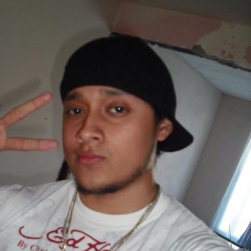 artznno's profile picture. 