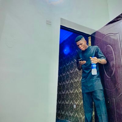 MXimplixity's profile picture. A content creator, a graphics designer, a future petroleum engineer