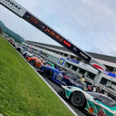 uSQeeE's profile picture. 