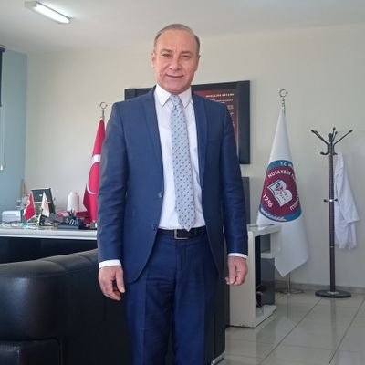 İyiler ile kötülerin mücadelesidir yaşam.
Ne mutlu iyi insan olabilene,iyi insan kalabilene.
N DEMİR