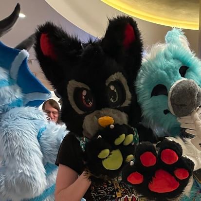 azyyy___'s profile picture. It do be like that sometimes
(Pfp: @Shrimpyyy124408)

NSFW Acc: @rane_the_fox