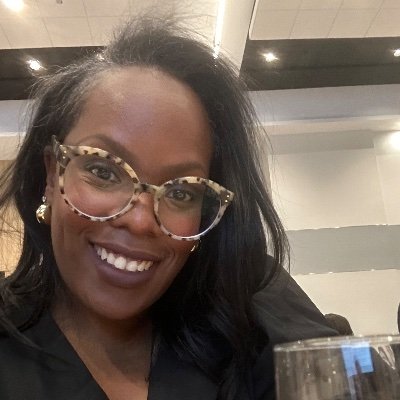 MorghieM's profile picture. sincerely, honestly, truly....me.