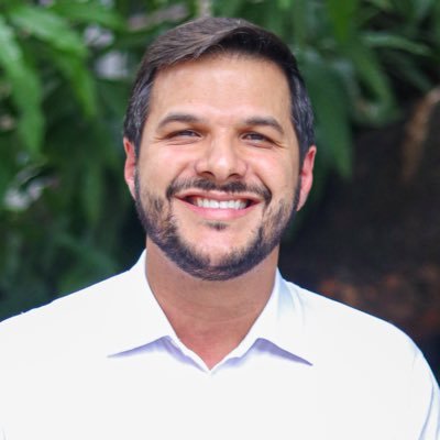 📚Secretário de Educação do Estado do Piauí @seducpi @RafaelFonteles_. 👨🏻🏫Professor. Gestor. Advogado. Ex-Juiz. 🚀Acelera Seduc! Educação 100% Integral!