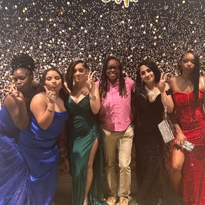HBCU Grad/Educator/Coach🏀 /assistant-The King’s academy/🏁 LLTJ~LLJ🏁morethanbball09@gmail.com/ #shoejunkie prepgirlshoopscout/ PSMGBB / 🇯🇲