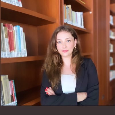 Lecturer at IAU. Political Science and Int. Relations İstanbul University Political Sci. Phd Candidate Political Communication Foreign Policy