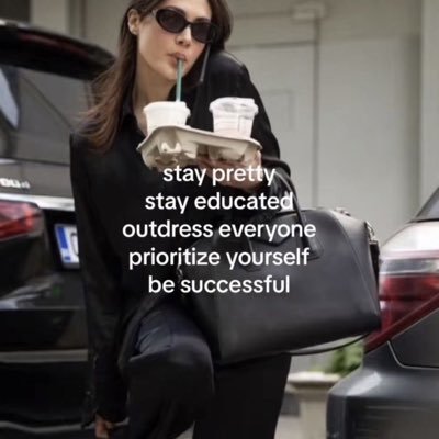 queeeenz7777777's profile picture. 