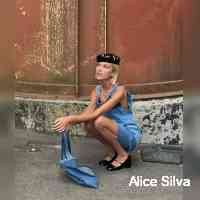 alicesi_llav's profile picture. 📍Boston & ɴᴀɴᴛᴜᴄᴋᴇᴛ 🌾☀️
~We never arrive