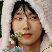laura (@hummyeonbird) 's Twitter Profile Photo laura (@hummyeonbird) 's Twitter Profile Photo