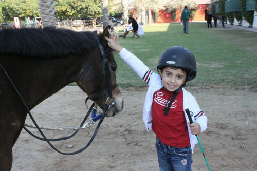 alateeq_m's profile picture. 