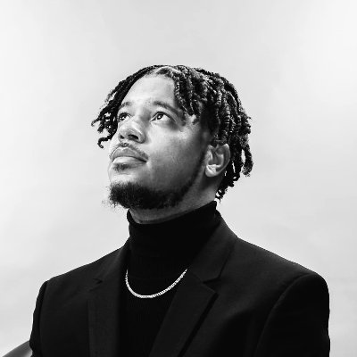 Christian Hip-Hop/R&B Artist
#GoBlue '15
TikTok/IG/YouTube: @chrischris011