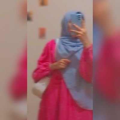 استـوصـوا بـذات العـيـون الــواسـعـه غــزلاً ♥️👁️
١ ابريل 🎂