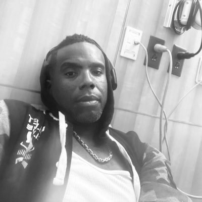 vade_her's profile picture. Energy directed