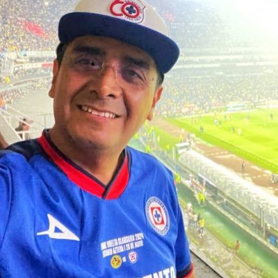  Cruz Azul. Yo los vi levantar la 6️⃣7️⃣8️⃣ y 9️⃣, también ganar 12 juegos consecutivos 🚂#SiempreAzul #CruzAzulCampeón #EsteAñoEsElBueno #Arsenal