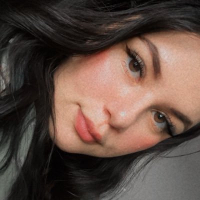 Oharaalves_'s profile picture. Uma jovem senhora 🐝