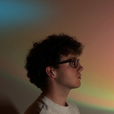 vitto_gi_'s profile picture. Web Developer, programmer from OSSU, made in Italy 🇮🇹