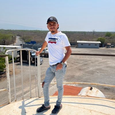 hsoza__'s profile picture. Te llevo en el corazón porque en la vida no pude.