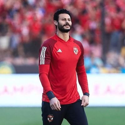 AmalEldeeb16's profile picture. ‏اقبلونا كما نحن ، أو أتركونا كما نحن..فلا أنتم تملكون حق تعديلنا..ولا نحن نملك رغبة التبرير.
- نجيب محفوظ