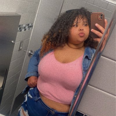 SINGLE ⛓️💥| 420 FRIENDLY 🍃| ASK FOR SNAP👻| MIXXED_BABBE01 IS MY OTHER TWITTER