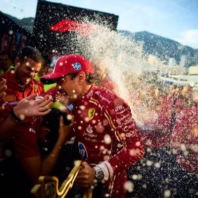 Charles Leclerc ❤️
Galatasaray ❤️
🇹🇷