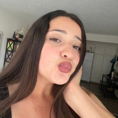 ShadesofJoana's profile picture. 