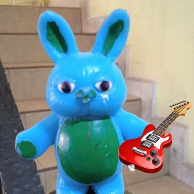 Creo más en Los Santos Reyes, que en los políticos🤥.
A veces bromeo🤭😆.
No inversiones. No compro contenido 🔞.
!Síganme los buenos!❤️🎸🔨🎵🎶💪🏻