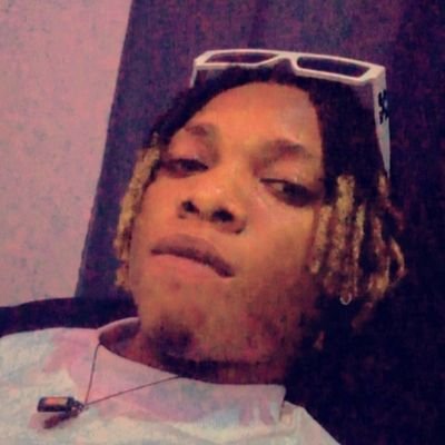 Im a growing music writer/ dance/ a growing artist ☠️☠️💀 Screw what y'all say 💸💸
